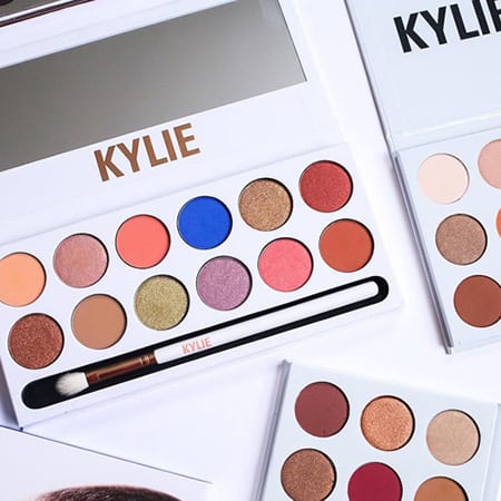 Kylie The Royal Peach Eyeshadow Palette (6)