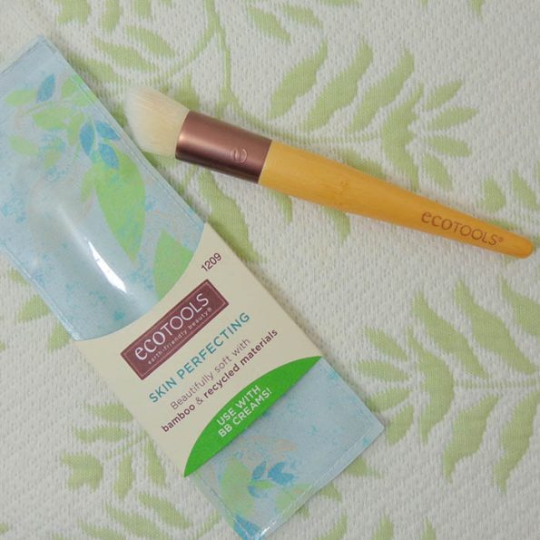 Ecotools makeup skin perfecting brush