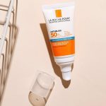 La Roche-Posay Anthelios UVMUNE 400 Hydrating Cream SPF 50+ 50ML (4)